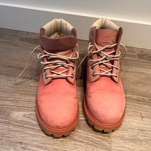 Timberland boots size 5 for woman or 3 for girls